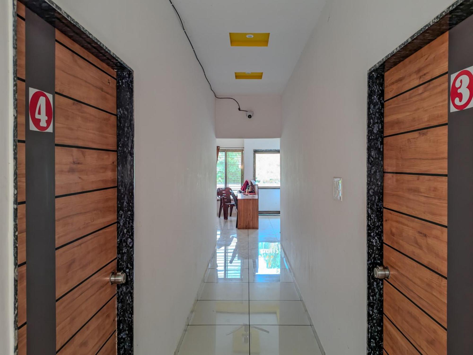 Samrat Homestay Garudeshwar Exterior photo
